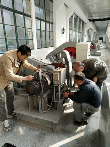 名称:进口站汛前检查
简介:进口站汛前检查
点击:5580