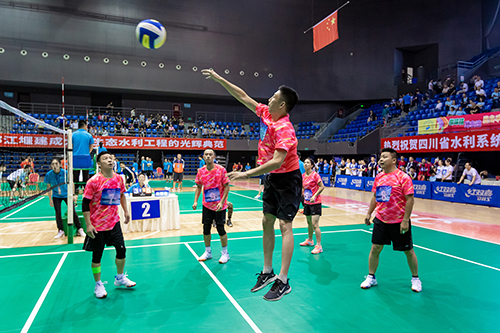 名称:玉管局参加气排球比赛
简介:玉管局参加气排球比赛
点击:7934