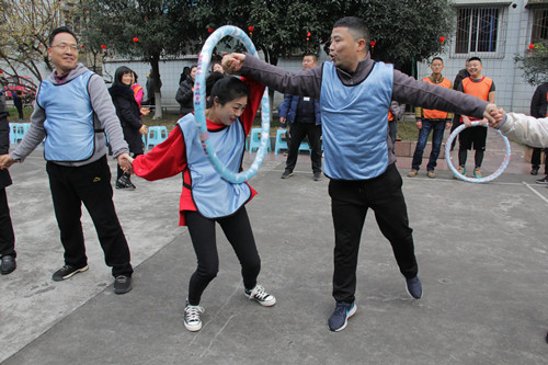 名称:职工运动会
简介:职工运动会
点击:4804